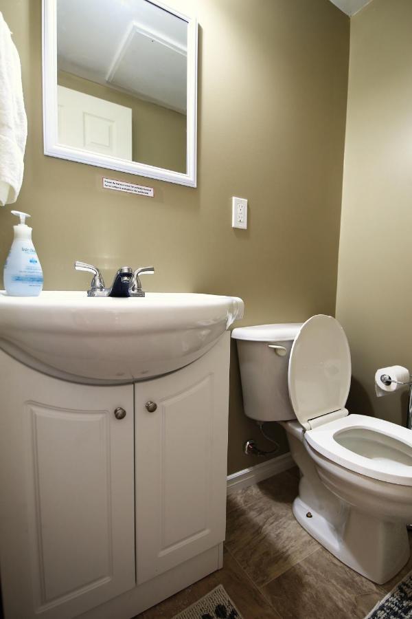 Jenny Guest House Yellowknife Buitenkant foto